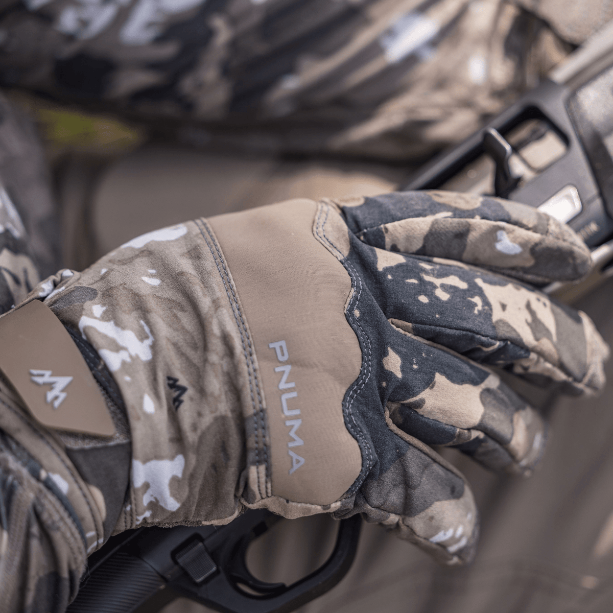 PNUMA VINTIS GLOVES